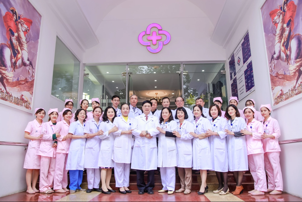 Bệnh viên đa khoa Hà Nội tọa lạc tại 29 Hàn Thuyên, Q Hai Bà Trưng, Tp Hà Nội công bố nhận diện thương hiệu mới
