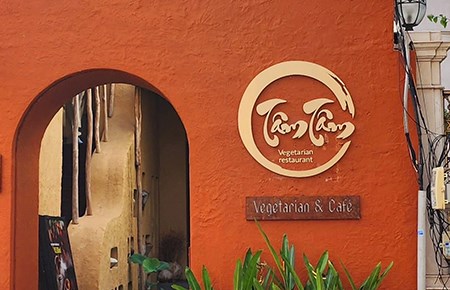 TK | Logo Nhà hàng Chay – Tâm Tâm